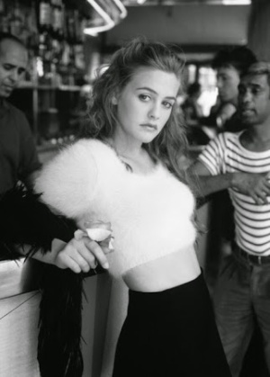 Cool and The Crazy Hottie Alicia Silverstone